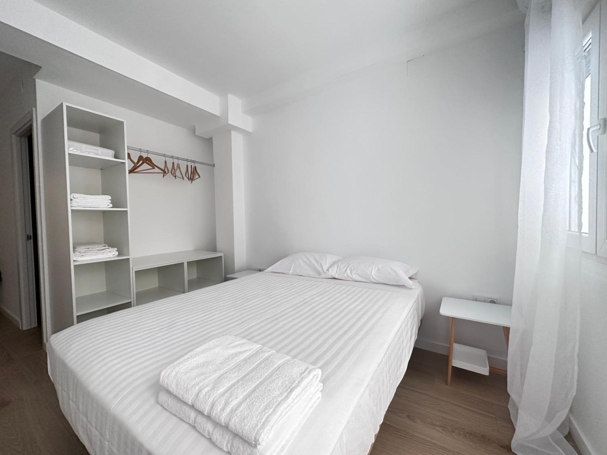 Artes Y Oficios Apartaments Ab Valencia Luaran gambar