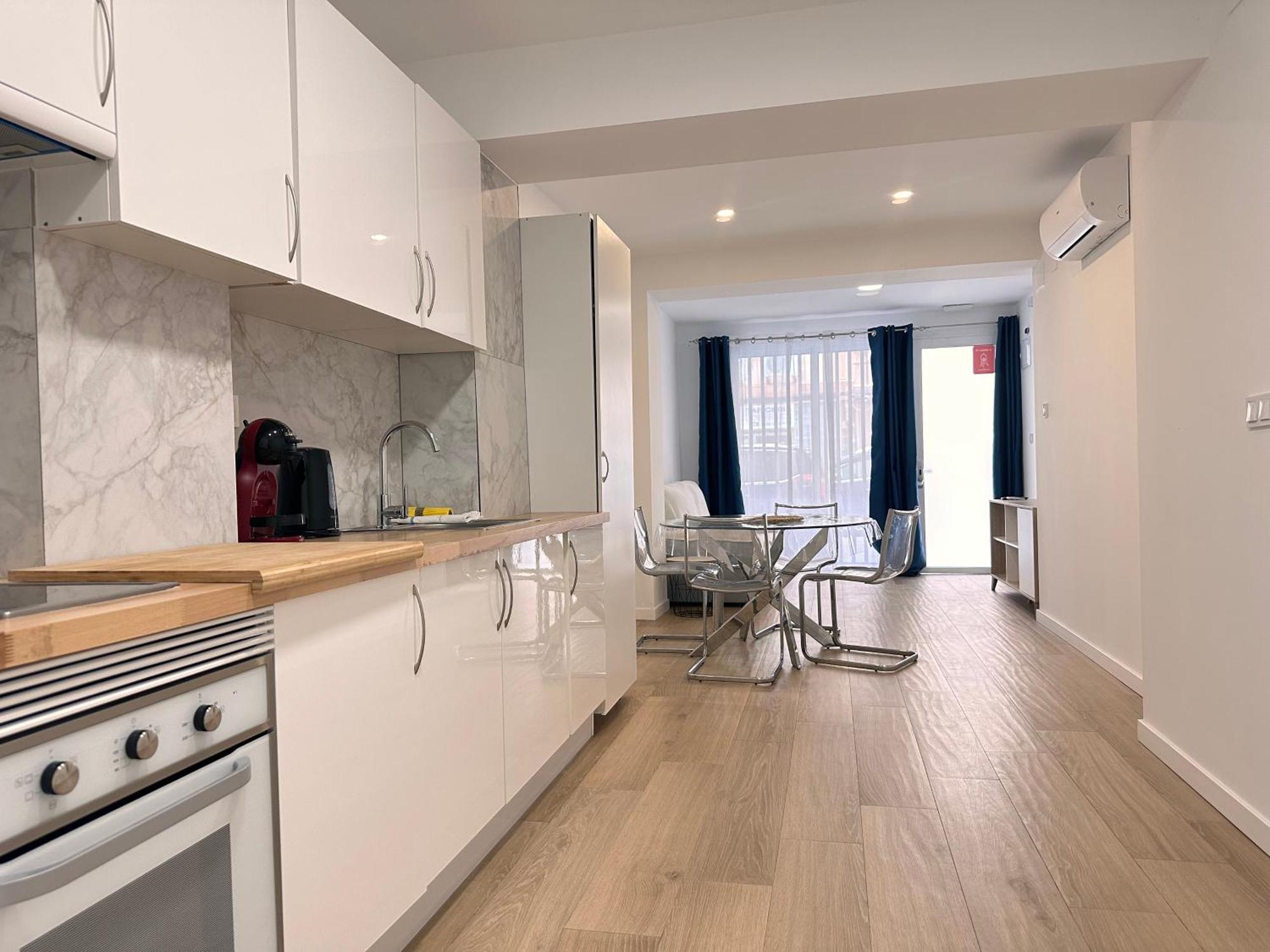 Artes Y Oficios Apartaments Ab Valencia Luaran gambar